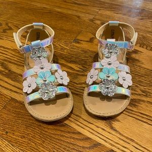 Tucker + tate sandals